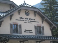 09.07.28 042 Le train à crémaillère du Montenvers.JPG
